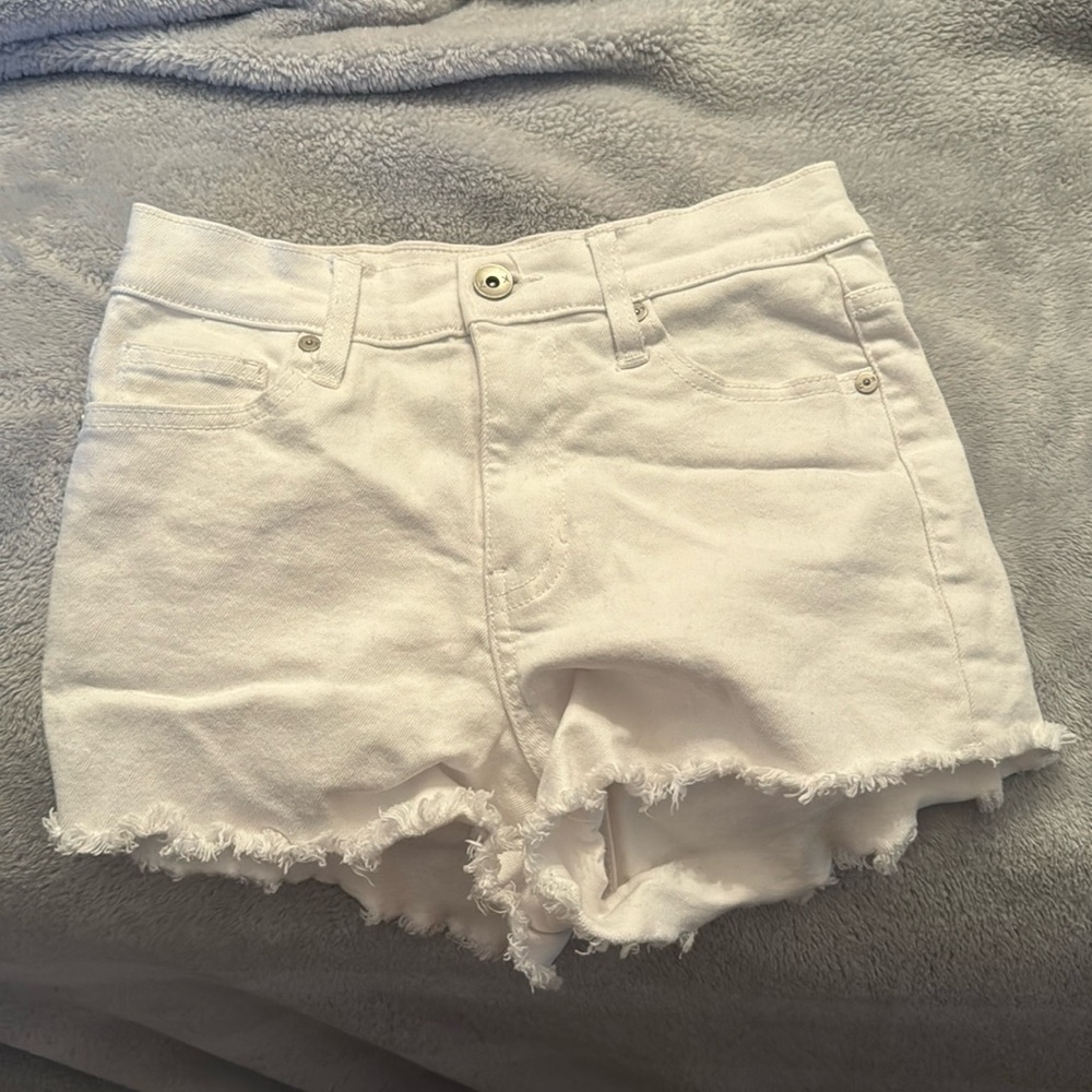 Cute white shorts never worn